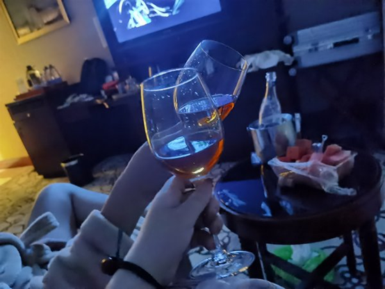 字母圈“调教到一半，他非得给我剪指甲[翻白眼]”——SMer的四季