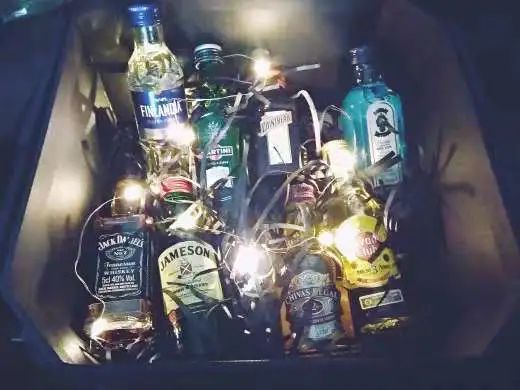 字母圈女S:那是一次网调,我没有下达任何任务,也没有要求他拍任何照片,但我们都变得滚烫 字母圈女S:那是一次网调,我没有下达任何任务,也没有要求他拍任何照片,但我们都变得滚烫