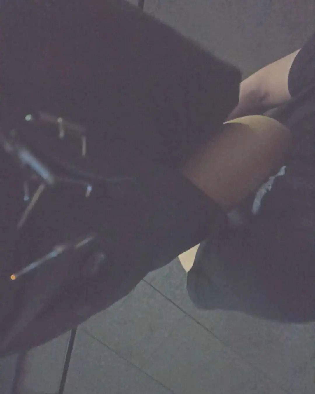 字母圈女S:那是一次网调,我没有下达任何任务,也没有要求他拍任何照片,但我们都变得滚烫 字母圈女S:那是一次网调,我没有下达任何任务,也没有要求他拍任何照片,但我们都变得滚烫