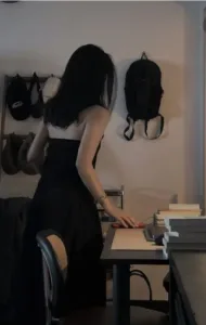 字母圈是很多人的避风港...